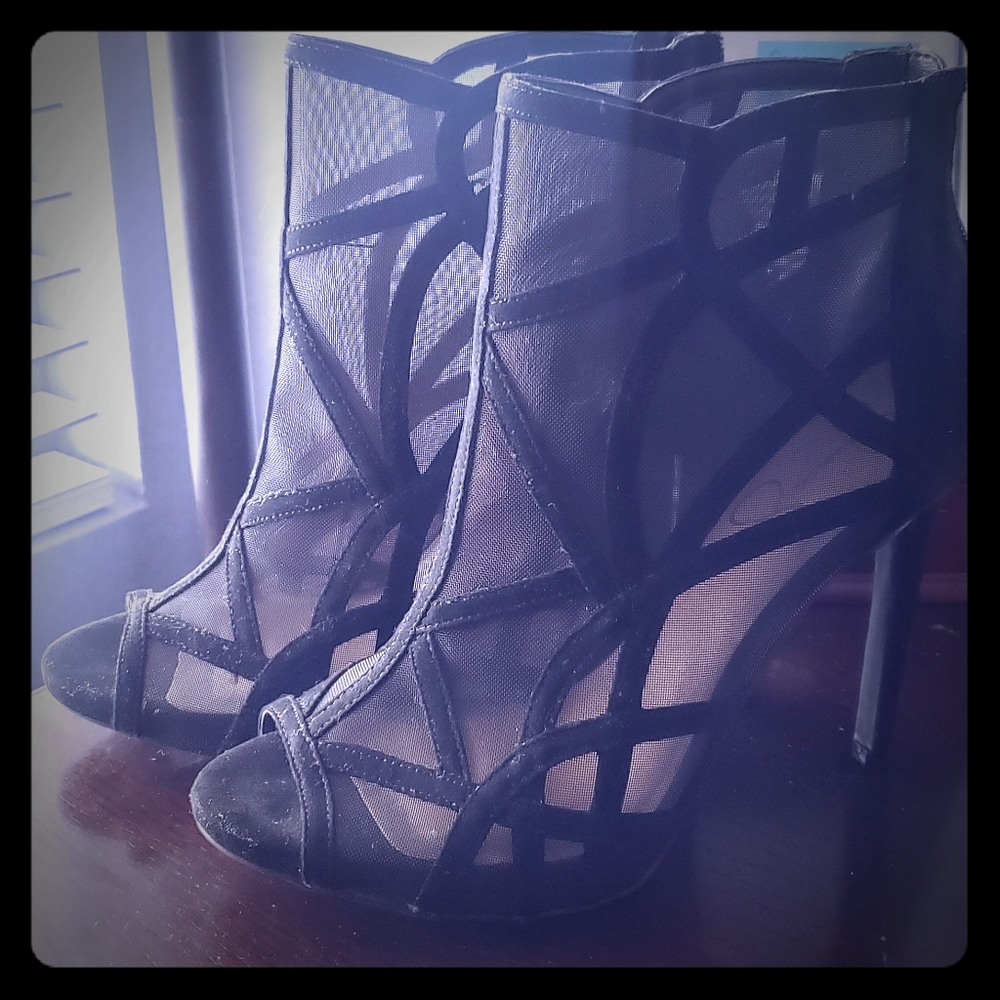 Jessica Simpson heels